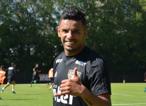 Em apresentação, Bruno Peres e Rojas exaltam motivação e a história do São Paulo