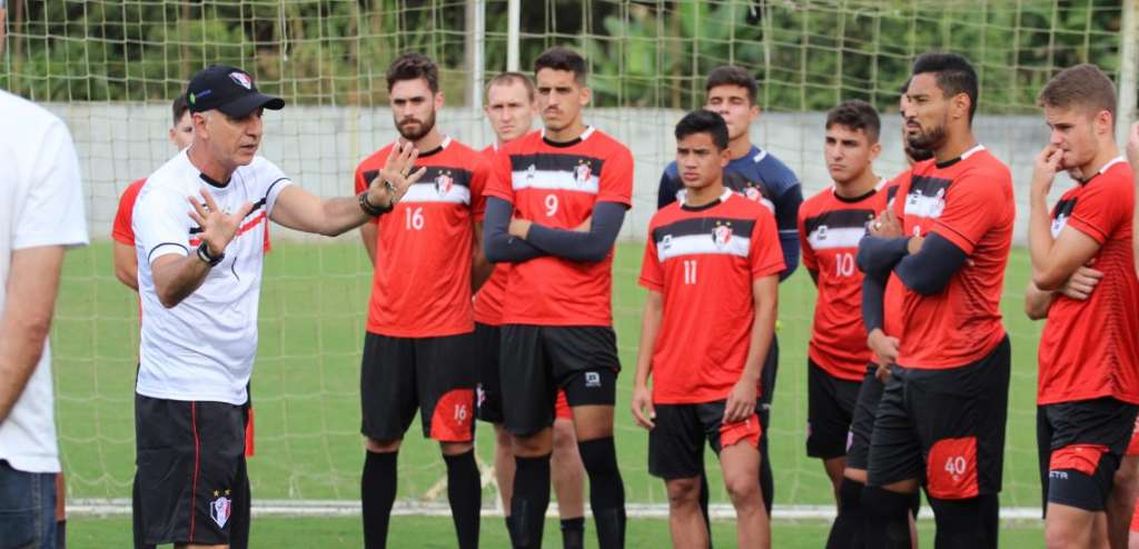 Márcio Fernandes não é mais técnico do Joinville. (Foto: Beto Lima / JEC)