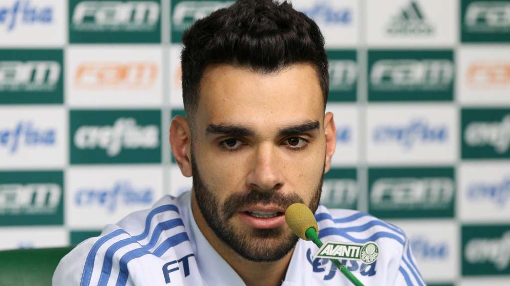 Bruno Henrique vê Scarpa pronto no Palmeiras e minimiza mudanças no time