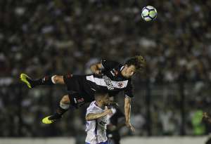 Jorginho lamenta eliminação, mas exalta luta e organização tática do Vasco