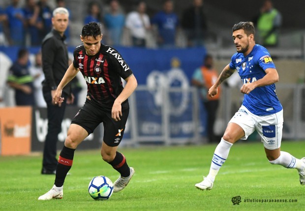 Após classificação, Mano elogia postura do Cruzeiro e pede mais apoio da torcida
