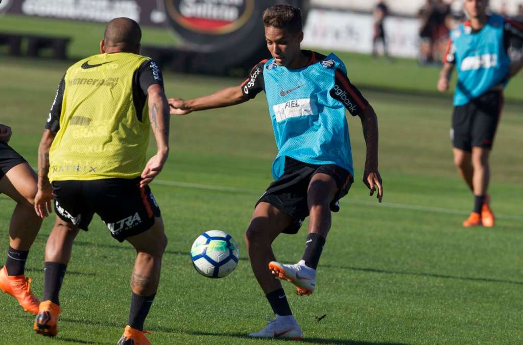 Jonathas se destaca em treino e Osmar Loss define o Corinthians com novidades 2 0002050328234 img