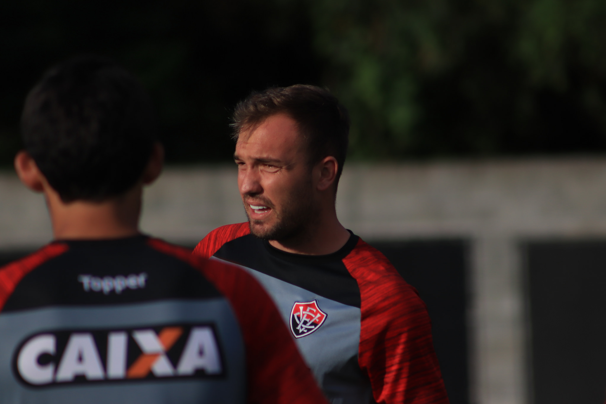 Volante espera Vitória ligado para iniciar sequência positiva no Brasileirão