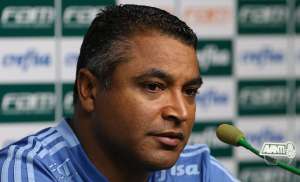 Roger confirma escalação do Palmeiras e admite ansiedade para retomada