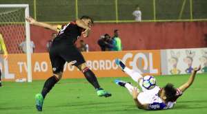 BRASILEIRÃO: São Paulo vence e encosta no líder; Corinthians e Grêmio ganham em casa