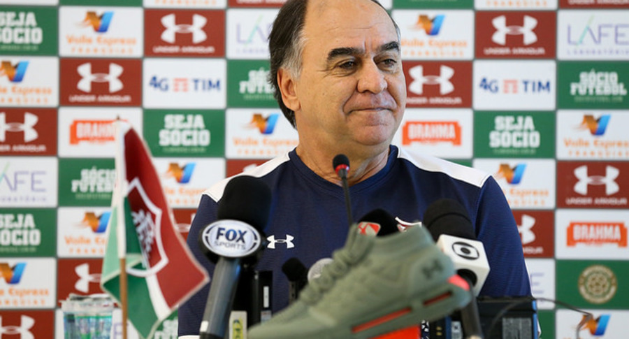 Marcelo Oliveira admite que ainda busca um meio-campista no Fluminense