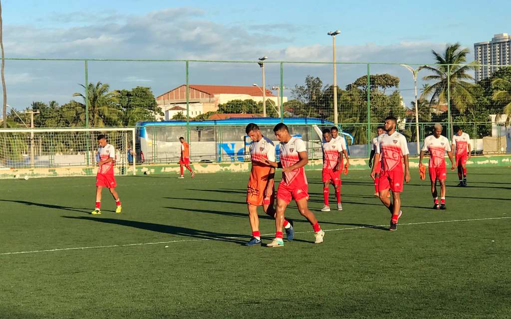 Elenco se reapresentou e treinou nos dois períodos