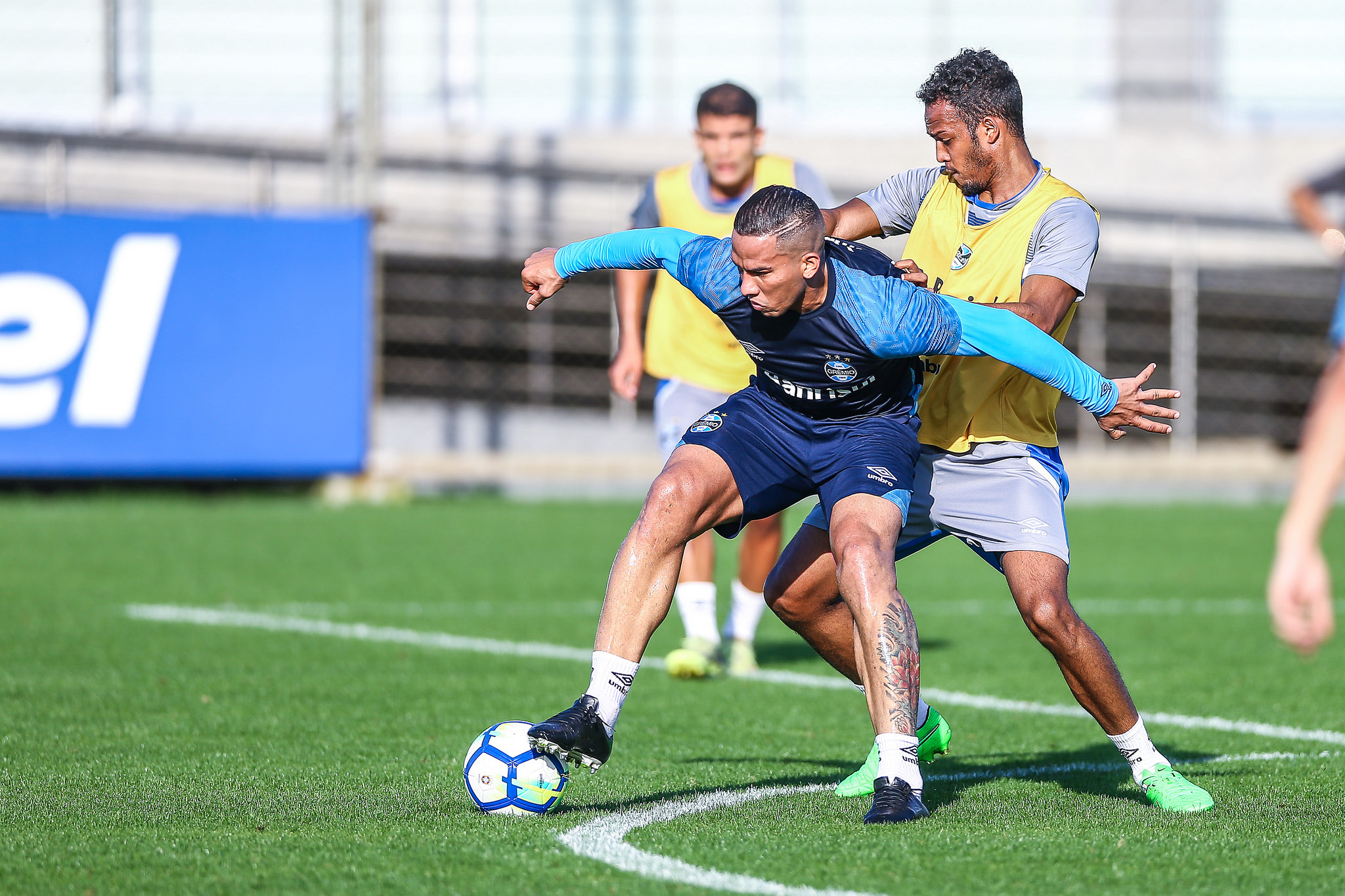 Em atividade só com reservas, Jael se destaca em jogo-treino do Grêmio