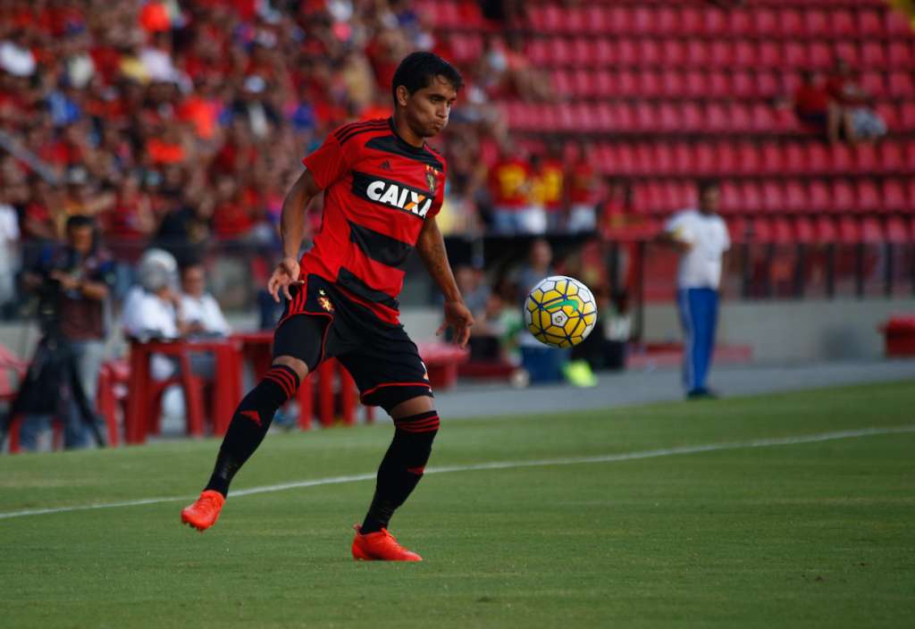 O meia Everton Felipe deve se transferir para outro clube da elite do Brasileirão
