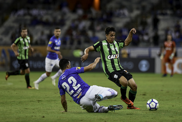 Cruzeiro perde a dupla de volantes, mas Mano quer ‘grandes mudanças’