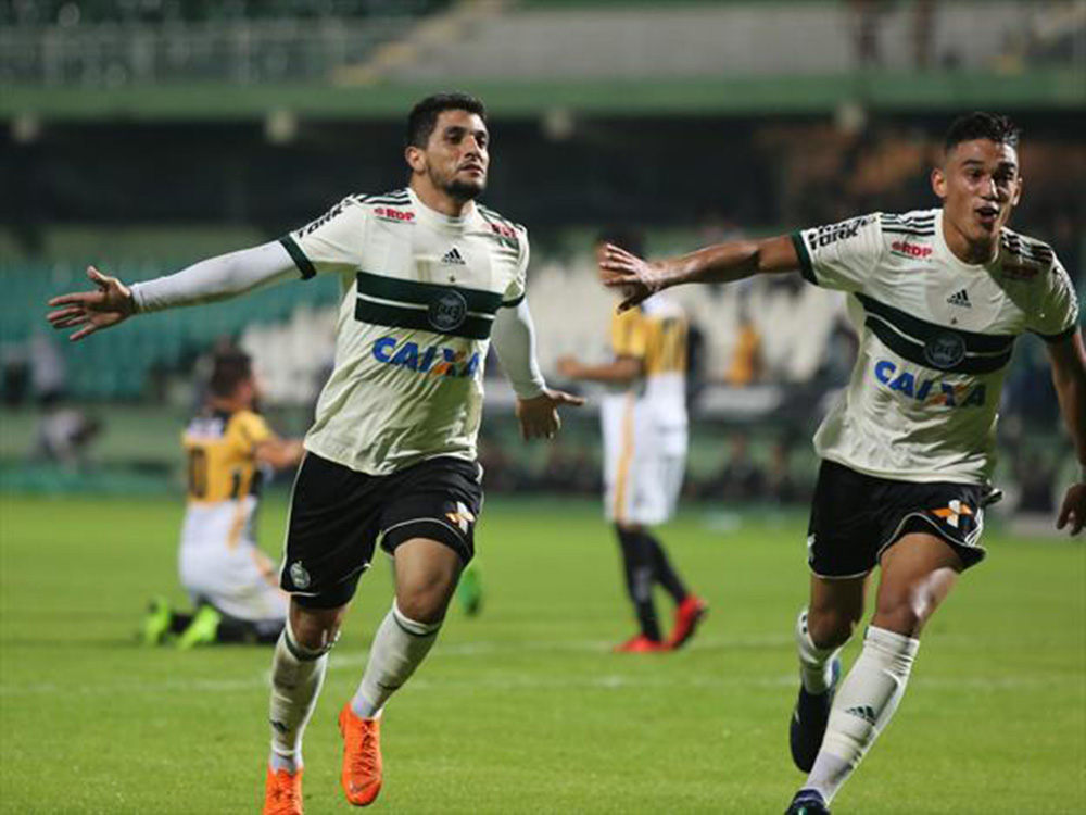 Coritiba x São Bento – Coxa quer fazer jus ao fator casa para continuar na briga