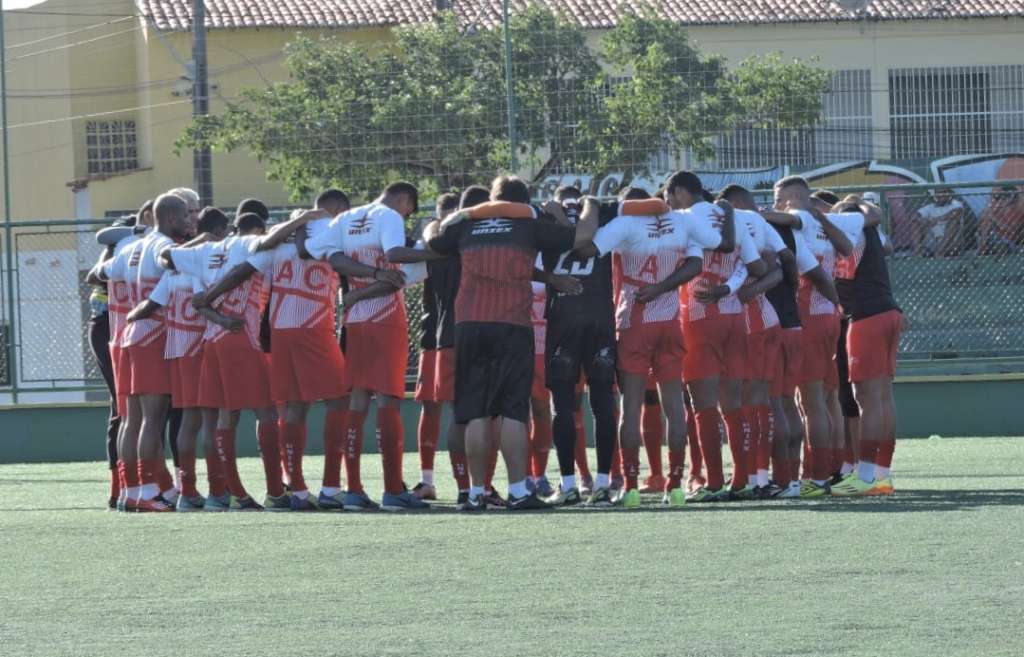 Ferroviário tem 18 jogadores relacionados para o confronto (Foto: Ronaldo Oliveira)