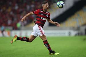 Flamengo x Botafogo - Liderança do Mengão ameaçada?