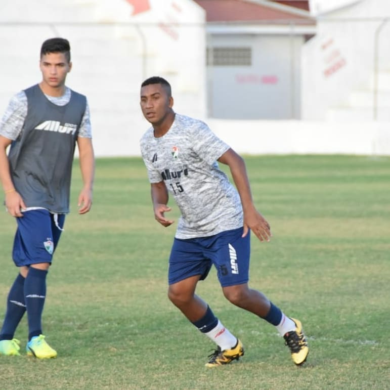 Salgueiro inicia rodada na zona de rebaixamento e precisa vencer