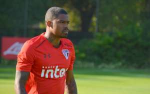 Sem espaço no São Paulo, Maicosuel acerta retorno ao Paraná