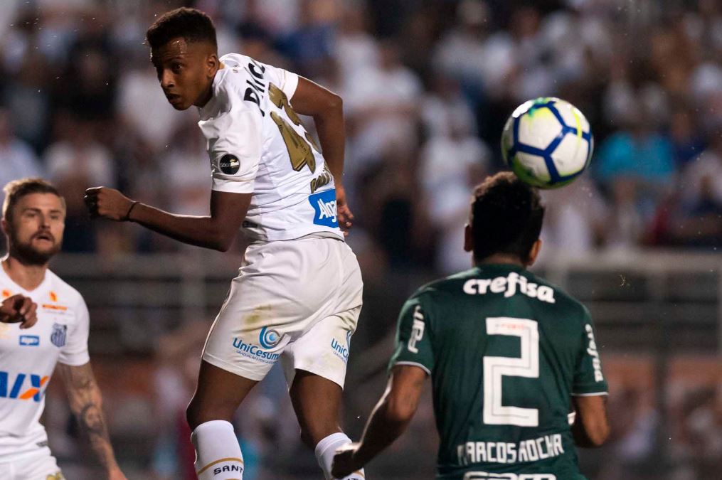 Lesionado, Rodrygo desfalca o Santos contra a Chapecoense neste domingo