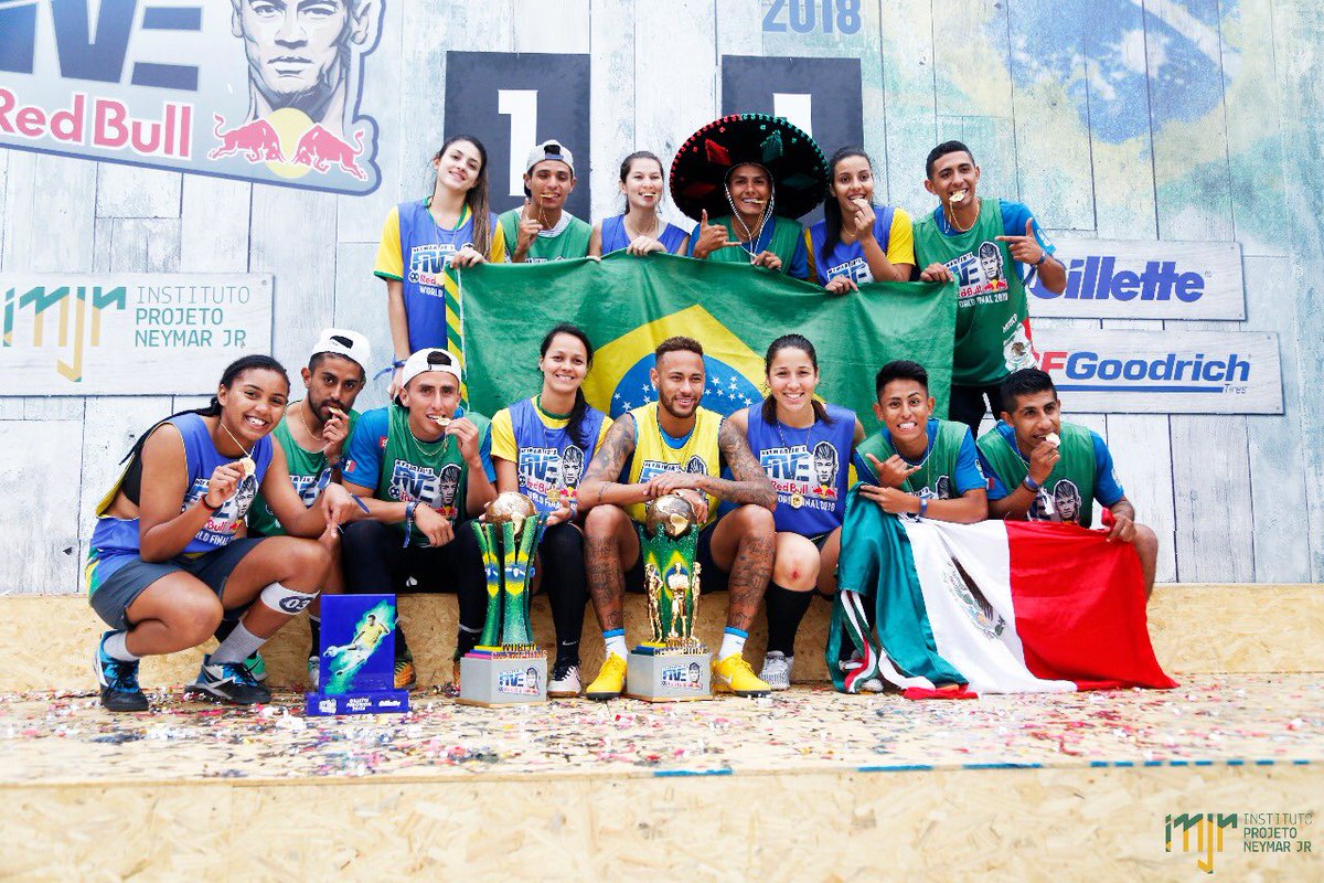 ‘Sou criticado por tudo. Essa encheção não é mais para mim’, desabafa Neymar