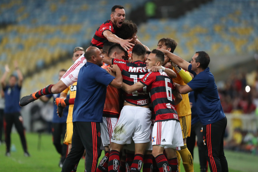 Flamengo 2 x 0 Botafogo - Fla sobra no clássico, decide rápido e garante liderança 3 0002050329075 img