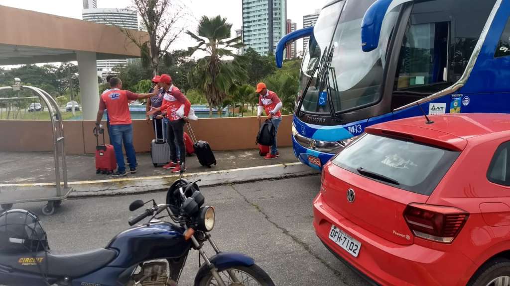 Delegação do Imperatriz desembarca em Campina Grande-PB para enfrentar Treze