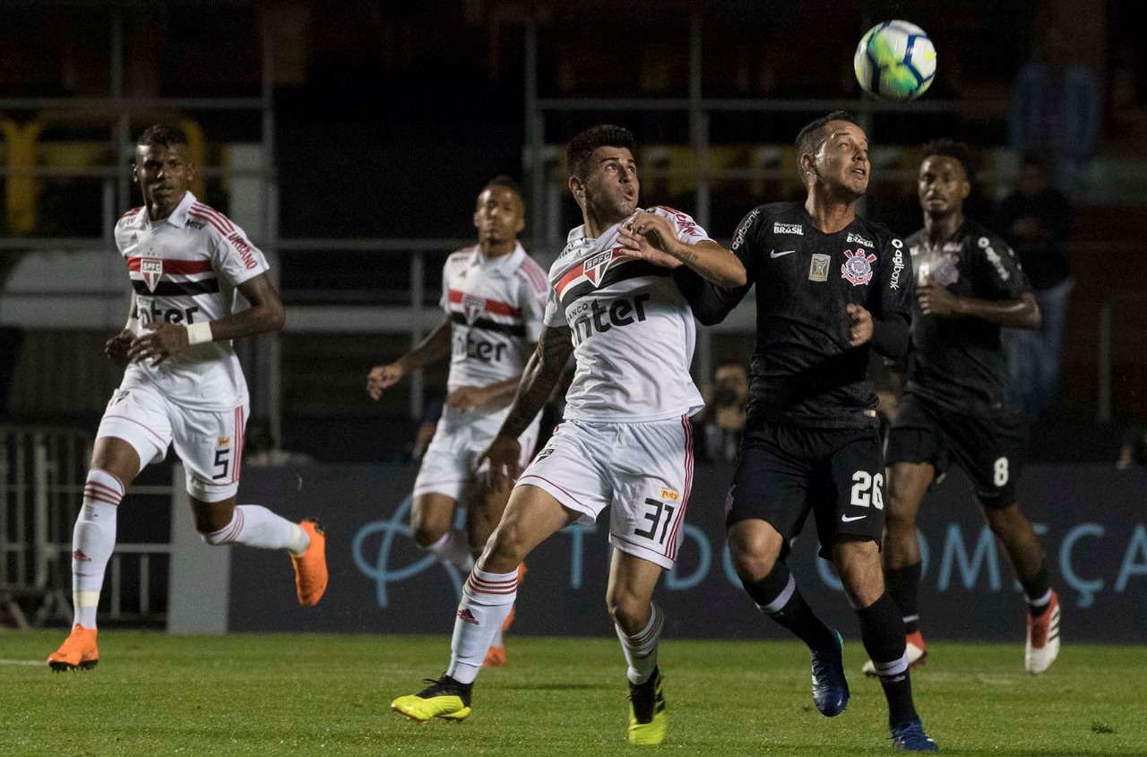 Vendido a time egípcio, Rodriguinho dá adeus amargo ao Corinthians no clássico