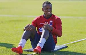 Com volta de Cleber Reis, Paraná mira reação em duelo com o América-MG