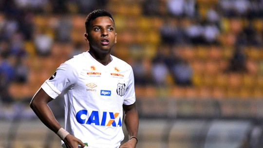 Sem reforços e Rodrygo, Santos visita Chapecoense em busca de alívio na tabela