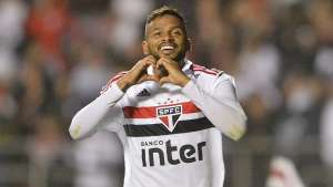 Reinaldo credita 2 gols pelo São Paulo em clássico a 'canhota calibrada'