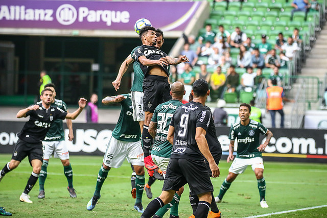 Roger Machado celebra ‘momento iluminado’ de Bruno Henrique no Palmeiras