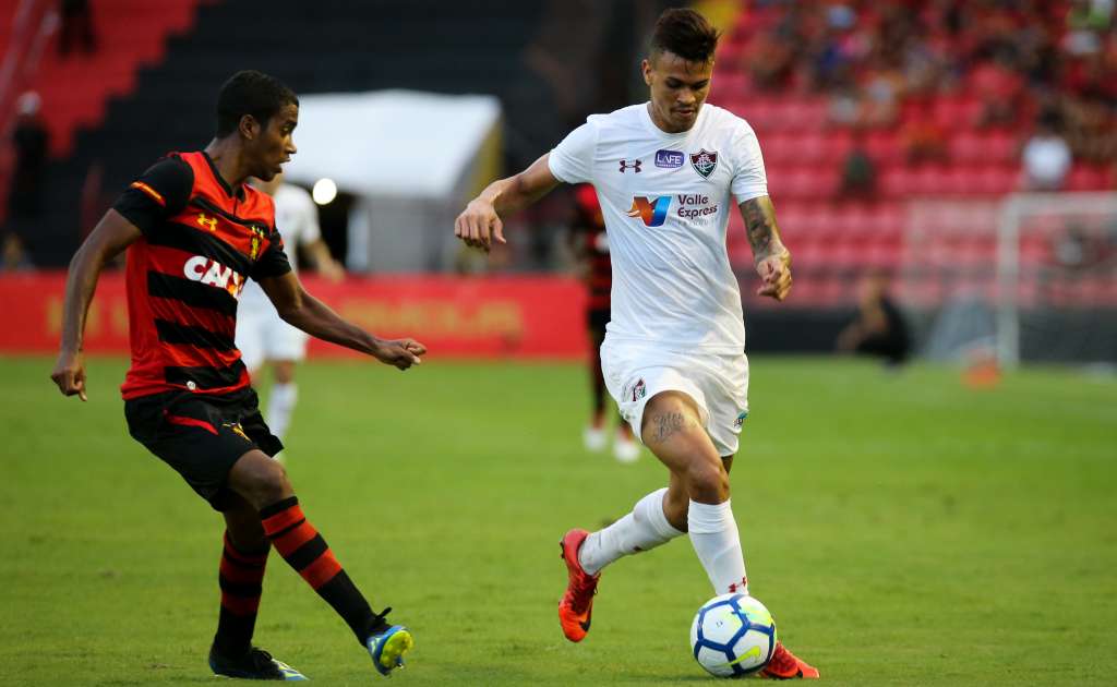 Titular em todos os jogos do Flu, Richard valoriza sequência no Brasileiro