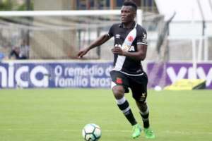 Zagueiro Paulão rescinde contrato com o Vasco e nem viaja para o Equador