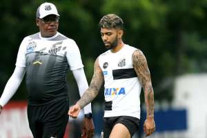 Serginho Chulapa comandará o Santos interinamente contra o Flamengo