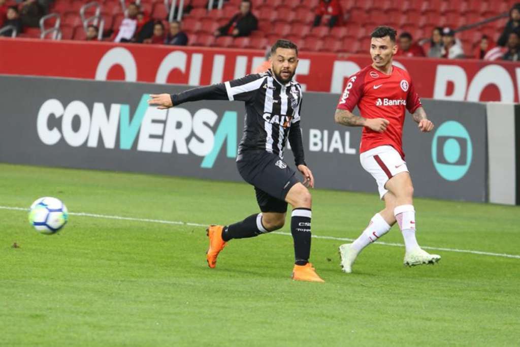 Inter 1 x 0 Ceará - Colorado amplia invencibilidade e sobe para 3º no Brasileirão