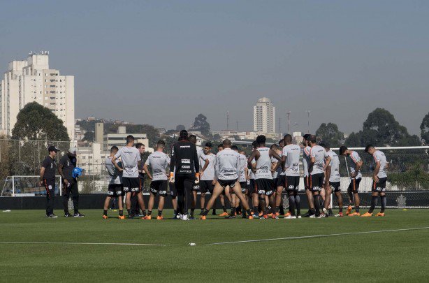 Corinthians é o clube que mais pagou comissão para agentes, diz CBF