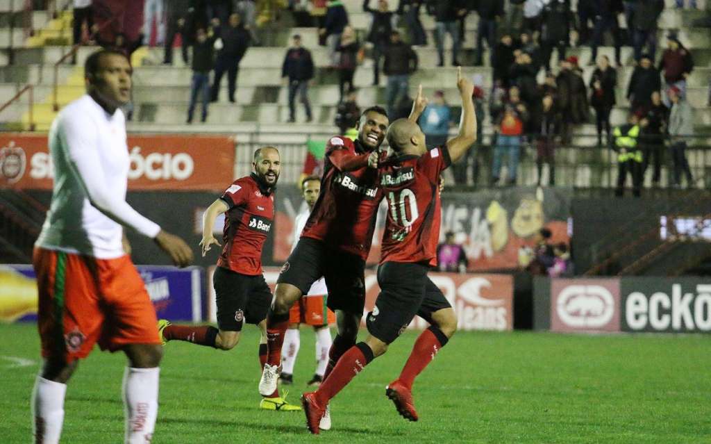 Com um golaço de fora da área, Pereira abriu o placar para o Brasil de Pelotas sobre o Boa Esporte