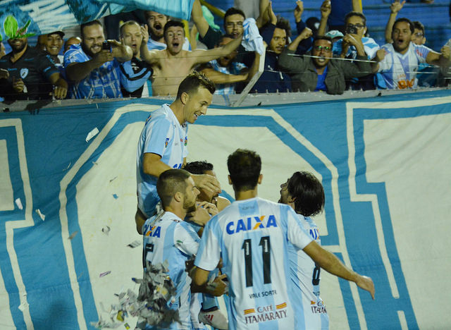 O atacante Dagoberto marcou seu terceiro gol no terceiro jogo que fez pelo Londrina