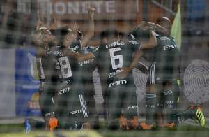 Agora pelo Palmeiras, Scarpa revê Fluminense após batalha jurídica