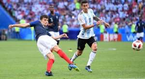 Fifa escolhe gol de lateral francês como o mais bonito da Copa do Mundo