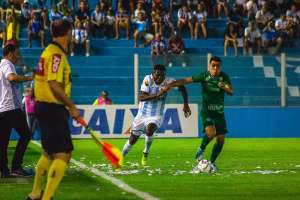 Série B: Guarani pode ter esquema mais ofensivo para voltar a vencer