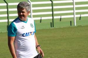 Série B: Técnico do Goiás confirma titularidade de Renato Cajá e Lucão