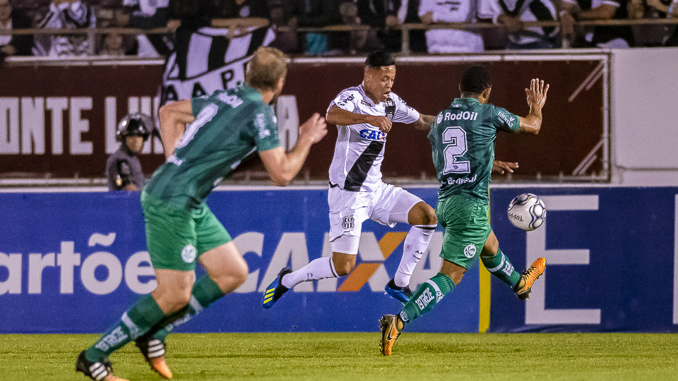 Ponte perdeu mais uma na última rodada e tenta se reerguer (Foto:PontePress/FábioLeoni)