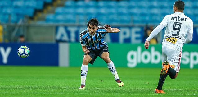 Grêmio jogou bem, virou em cima do São Paulo e segurou o time paulista atrás do Flamengo