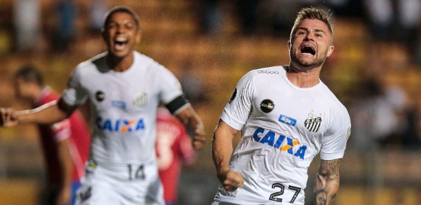 Jejum de gols e chegada de reforços ameaçam titularidade de Sasha no Santos