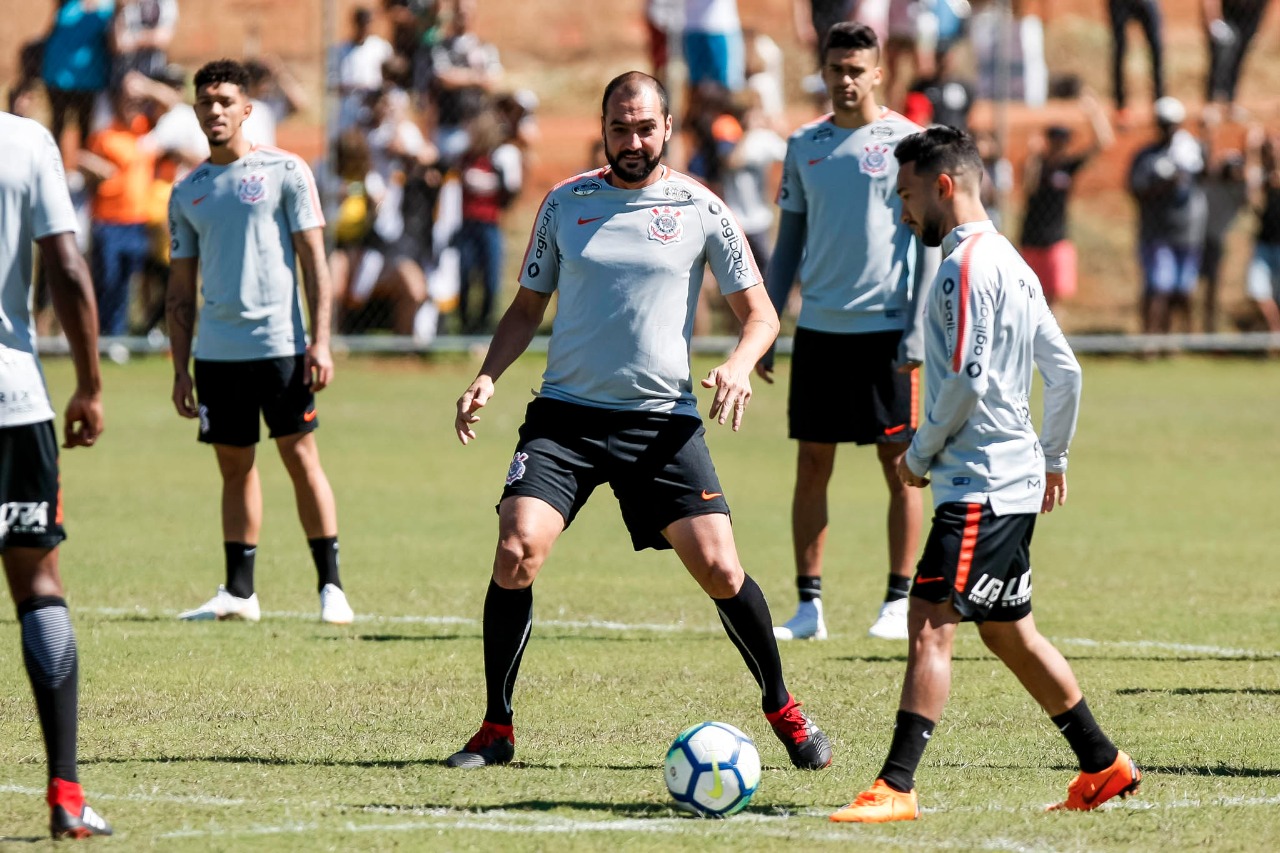 Loss confirma Pedrinho entre titulares e define Corinthians para encarar o Vasco