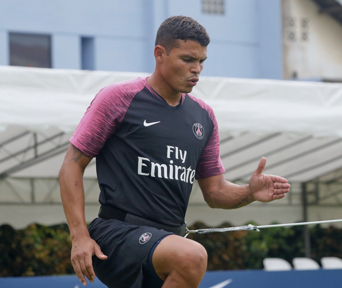 Em Cingapura, Thiago Silva se reapresenta ao PSG: ‘Simbora de volta ao trabalho’