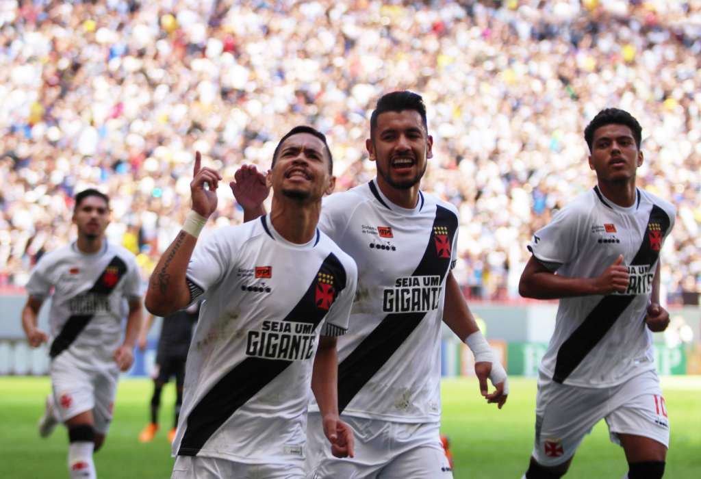 Pikachu comemora gol marcado no Mané Garrincha - Carlos Gregório Jr/Vasco.com.br