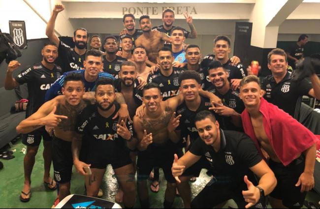 Ponte Preta festejou a vitória do Dérbi de Campinas no primeiro turno no Brinco de Ouro