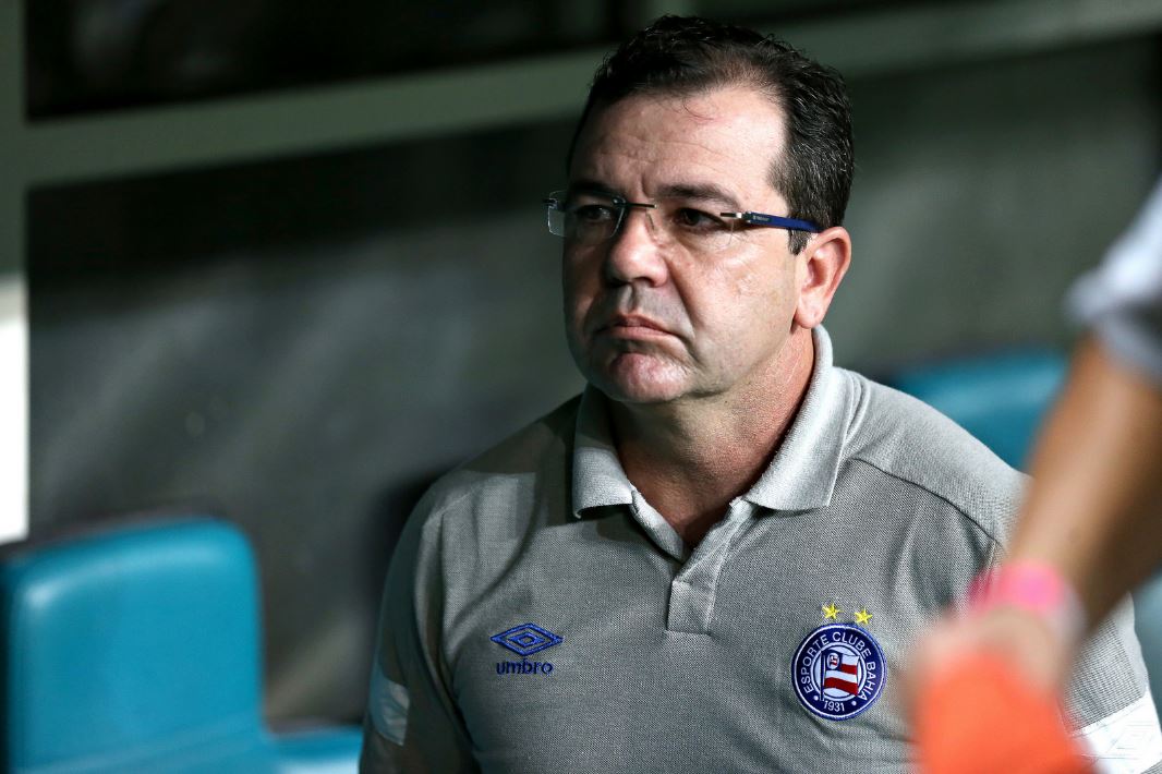 Mesmo heroico, Enderson Moreira condena empate do Bahia dentro de casa