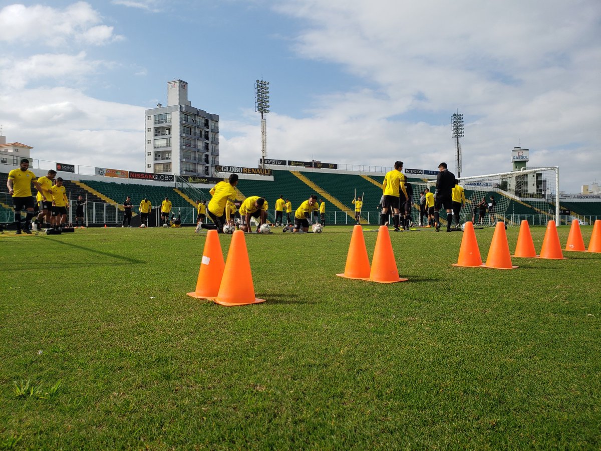 Série B: Em momentos distintos, Figueirense e CRB se enfrentam 4ª vez na história