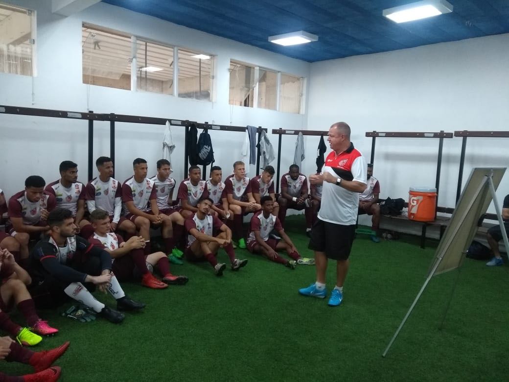 Copa Paulista: Treinador do Taboão da Serra projeta estreia e fala sobre trabalho