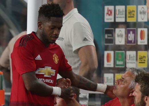 Em noite de estreias dos brasileiros Fred e Vinicius Junior, Real Madrid perde para o Manchester United